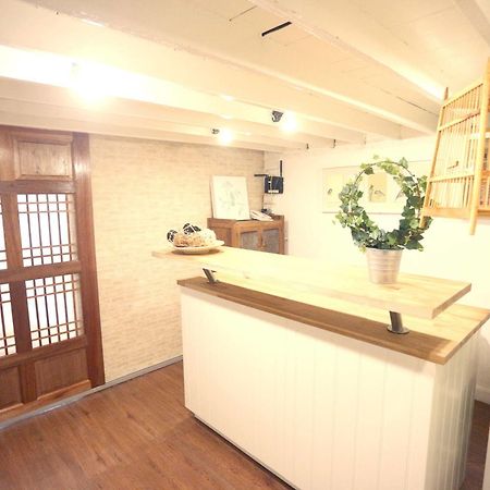 Blue Jasmine Hostel Bangkok Bagian luar foto